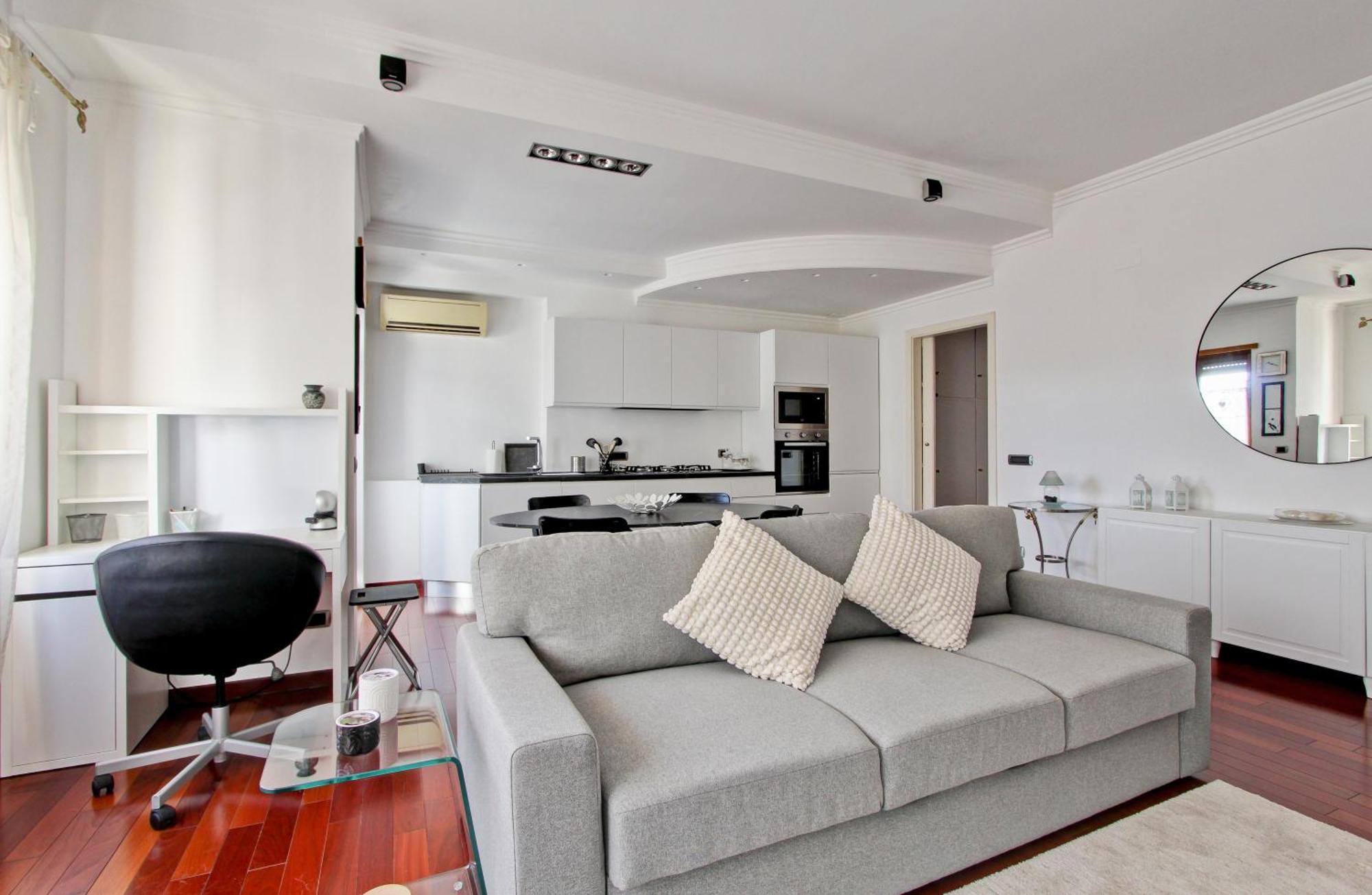 Apartment Cherry In *