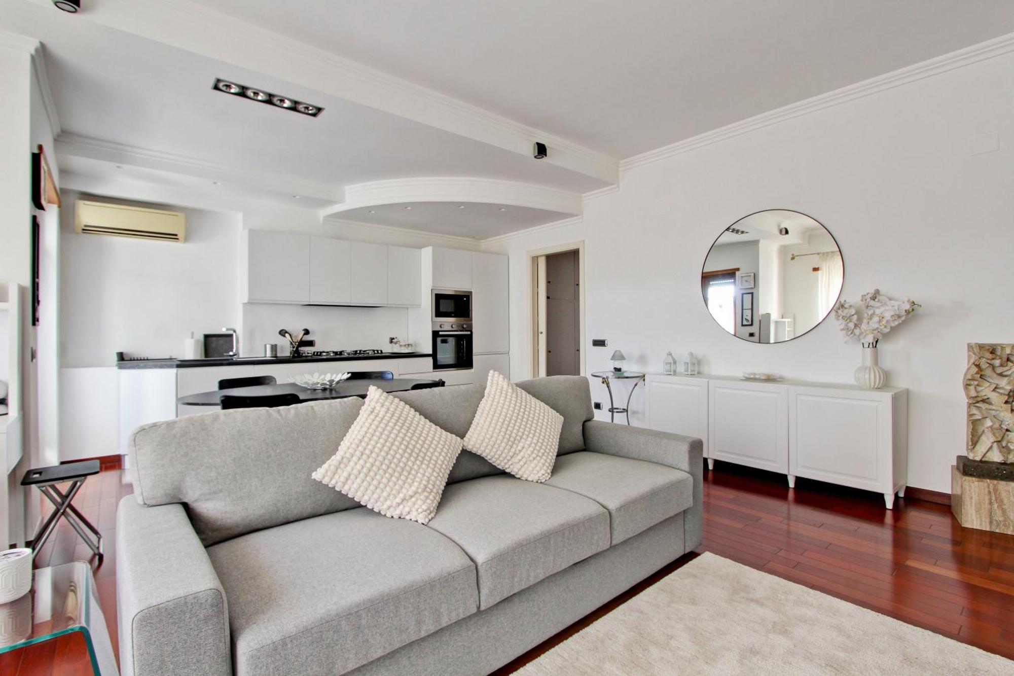 Apartment Cherry In *